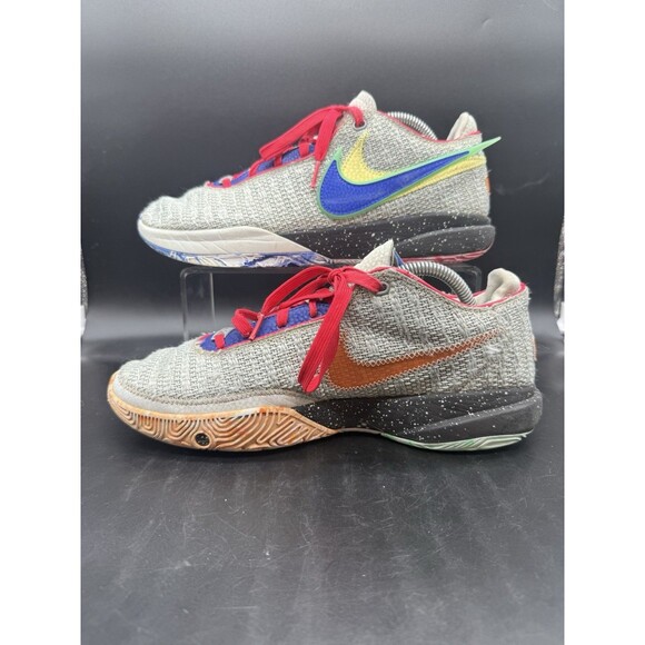 NIKE Lebron XX 20 Nike Lifer Silver Sneaker Mens Size 9.5 DJ5423-002 GUC